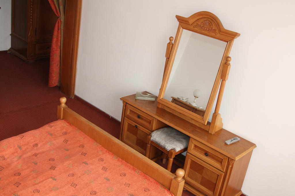 Hotel Zimbru 큼홀룸그몰도베네스크 객실 사진