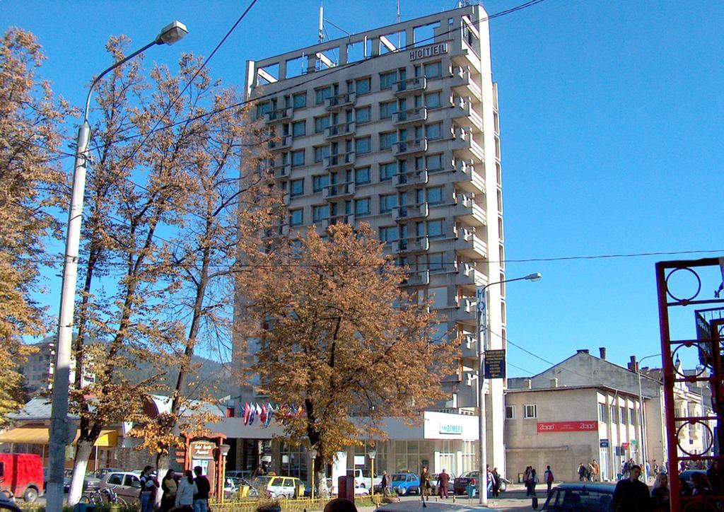 Hotel Zimbru 큼홀룸그몰도베네스크 외부 사진